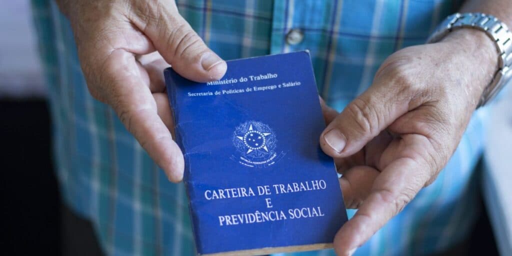 Grande notícia para todos os brasileiros sobre o Seguro Desemprego (Reprodução: Internet) Grande notícia para todos os brasileiros sobre o Seguro Desemprego (Reprodução: Internet)