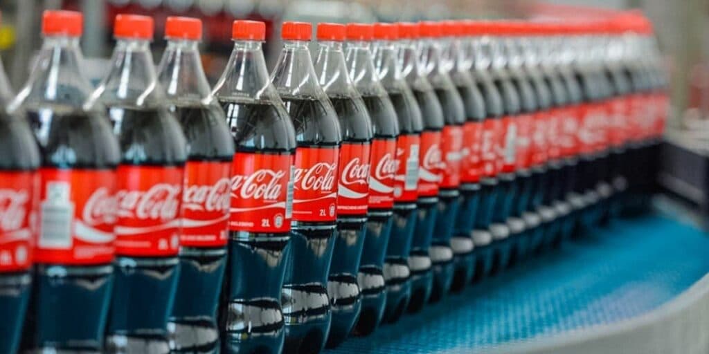 O forte e importante comunicado da Coca-Cola, após consumidor expor ter encontrado rato em garrafa