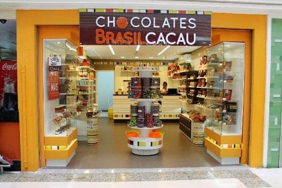 http://tvfoco.uai.com.br/wp-content/uploads/2015/05/Daniela-Mercury.jpg