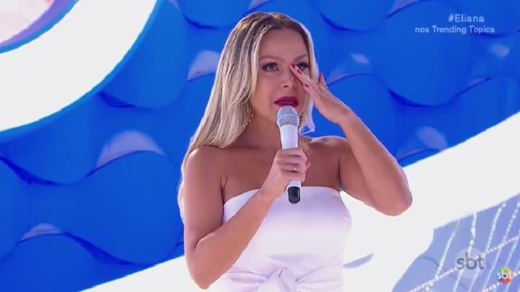 Em retorno após gravidez de risco, Eliana se emocionou (Foto: Divulgação)