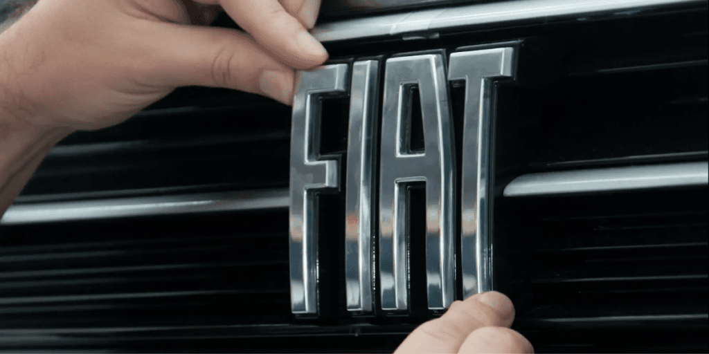 Fiat acaba de fazer SUPER lançamento de NOVO carro que custa METADE do valor de queridinho dos motoristas