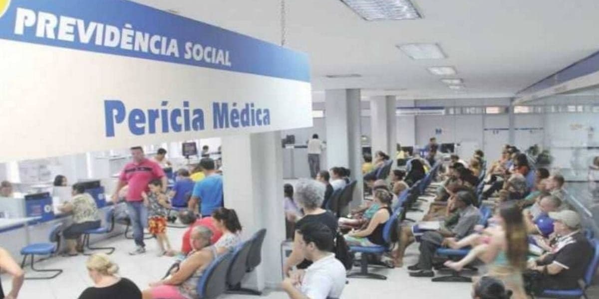 Fila da perícia pode chegar até 5 meses e a tendência é que tudo possa se tornar mais rápido (Reprodução: Internet)