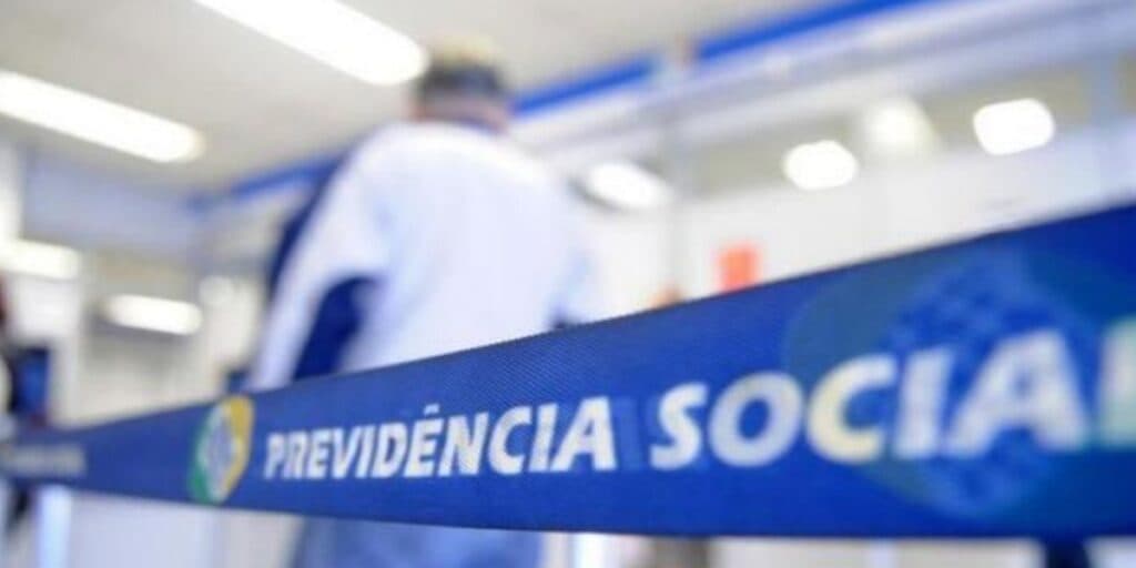 O martelo está batido: INSS agora pode cortar benefício após anos e você precisa saber como se proteger