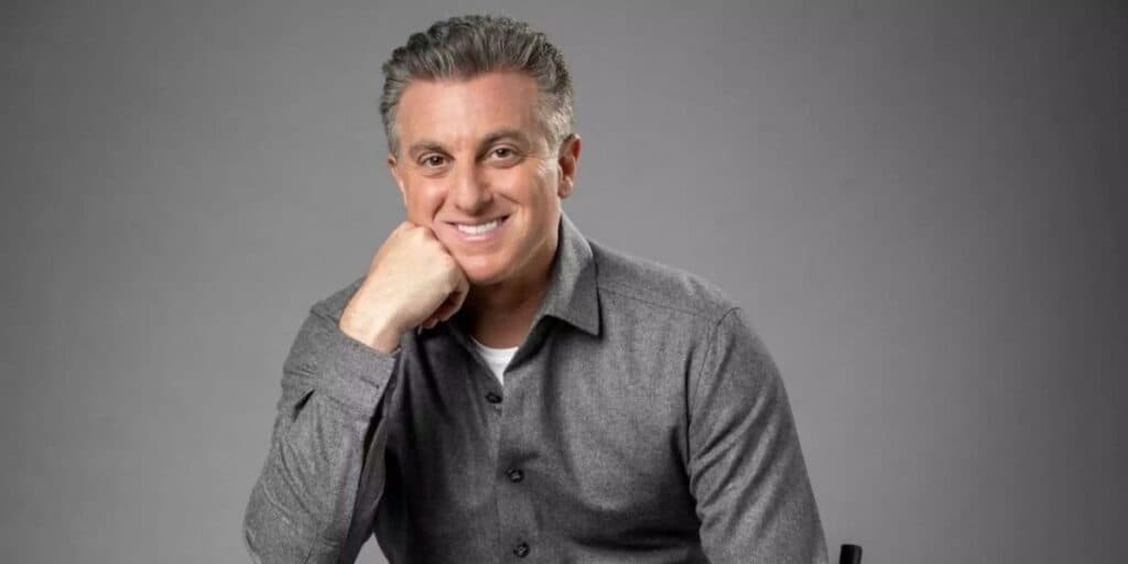 A coragem de Luciano Huck ao deixar emissora e sair do horário nobre para assinar com canal rival após anos