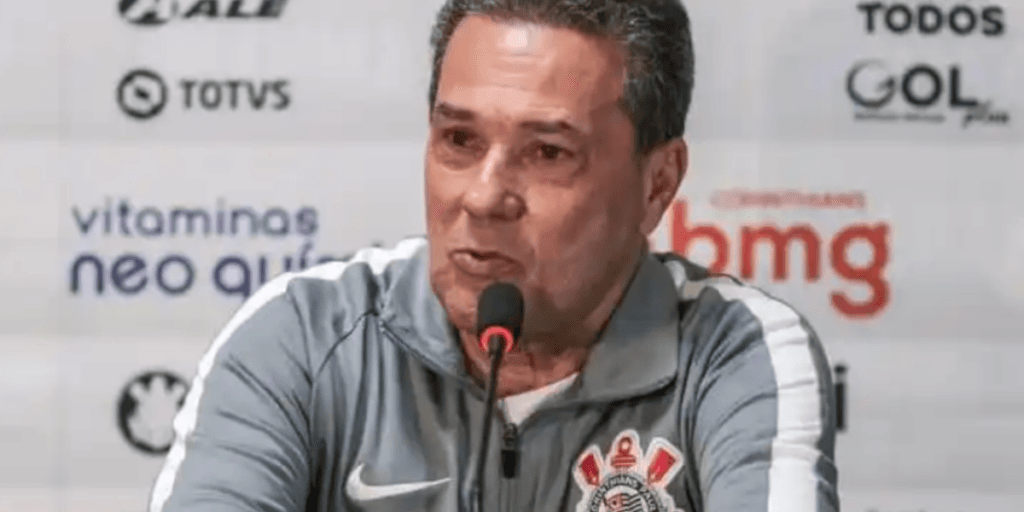 De malas prontas para a gringa, rejeitado por Luxemburgo: Saída de estrela do Corinthians cai como bomba