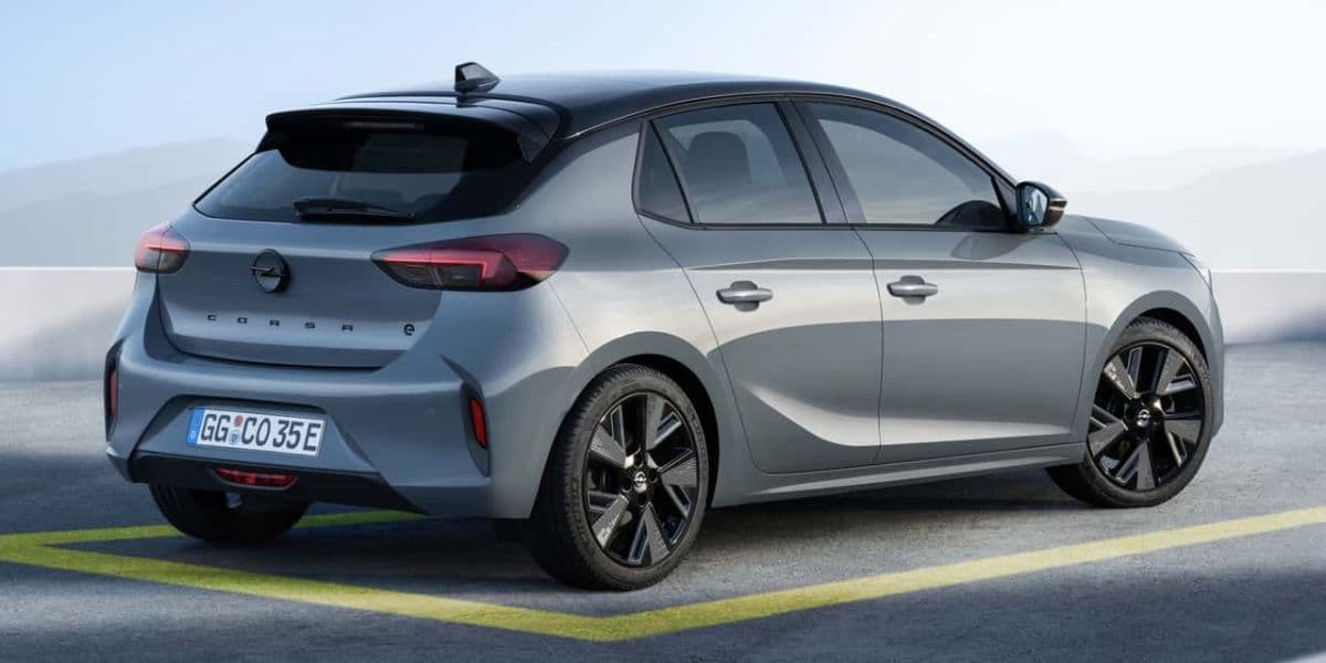 Novo Corsa, fabricado pela Opel, já está a venda na Europa (Reprodução: Internet)