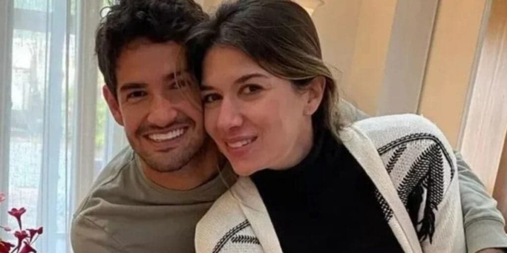Sonho realizado! Alexandre Pato e Rebeca Abravanel esperam o primeiro filho