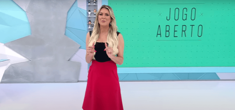 Renata Fan está na Band há anos e apresenta o Jogo Aberto (Foto: Divulgação)