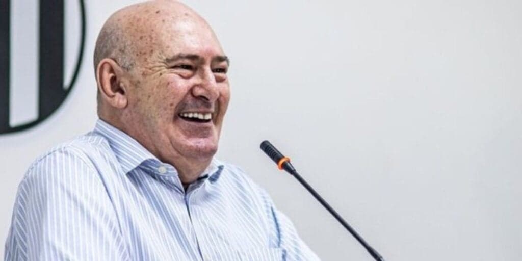 Na calada da noite e R$ 300 milhões: Reforço de peso aceita proposta ABSURDA do Santos e Rueda COMEMORA