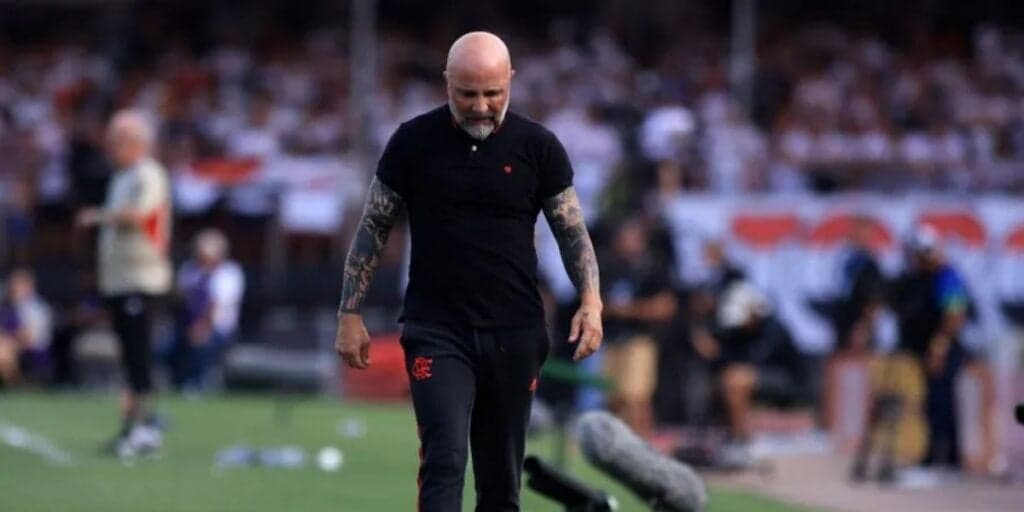 OFICIAL: Após meses do fracasso no Flamengo, Sampaoli tem retorno triunfal antecipado em outro gigante