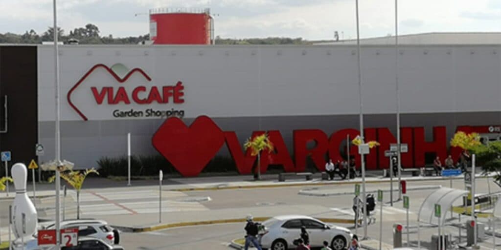 Via Café Shopping Center, em Varginha (MG) faz parte do grupo PCS Shoppings (Foto: Madnezz)
