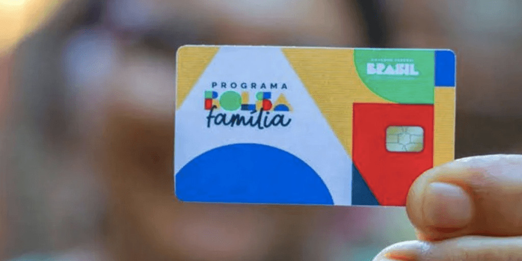 Beneficiários do Bolsa Família em FESTA: Notícia mais ESPERADA acaba de chegar nesta SEXTA (13)