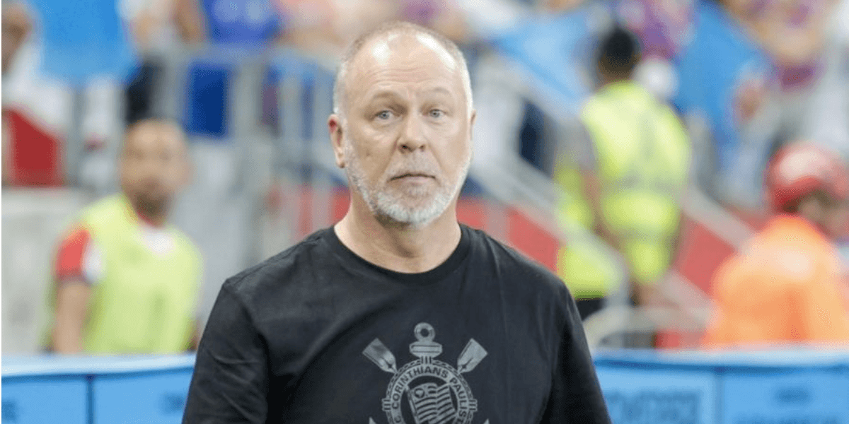 Mano Menezes bate o martelo e anuncia a demissão de 4 craques do Corinthians em 2024 - (Foto: Internet)