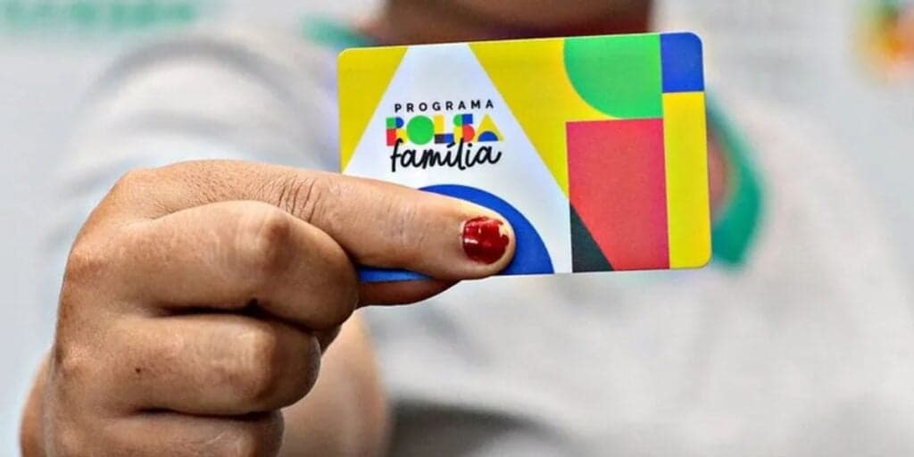 PIX de R$ 4,5 mil: Notícia mais esperada do Bolsa Família sobre dinheiro EXTRA na conta é confirmada HOJE (17)