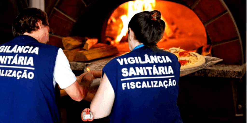 Falta de Higiene e produtos vencidos: A pizzaria interditada pela Vigilância Sanitária após GRAVE denúncia