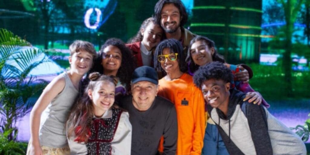 “UMA AVENTURA PERFEKTA”	da Escola	de Gênios! Série infantil de sucesso vai	ganhar aventura de	ficção científica nos	cinemas