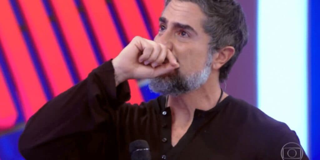 Voz embargada e lágrimas: Marcos Mion perde o chão e cai no choro com apelo na Globo: "Não importa"