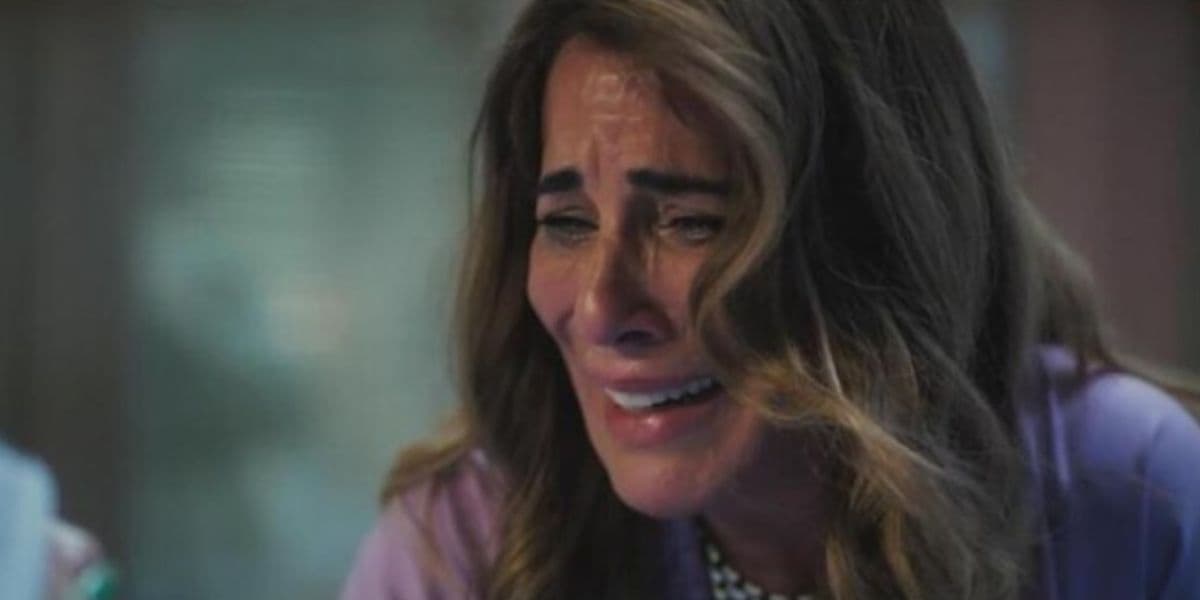 Em Terra e Paixão, Irene irá se desesperar e cair em lágrimas com a morte do amante (Foto Reprodução/Tv Foco)