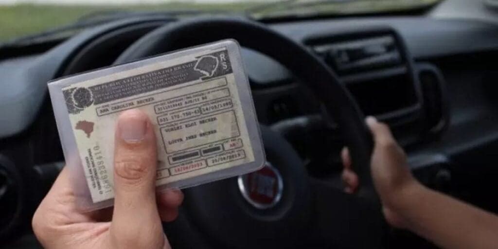 Nova lei anunciada traz ISENÇÃO do PAGAMENTO da CNH e acaba de cair como presente a milhares de motoristas