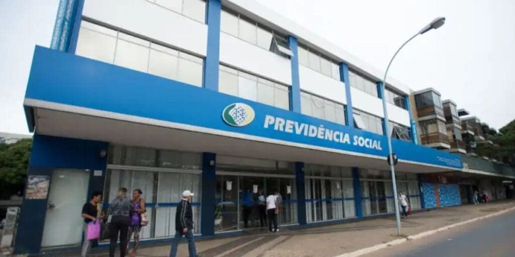 A vitória mais esperada do INSS: Nova lei acaba de entrar em vigor e ANTECIPA a aposentadoria de milhões HOJE