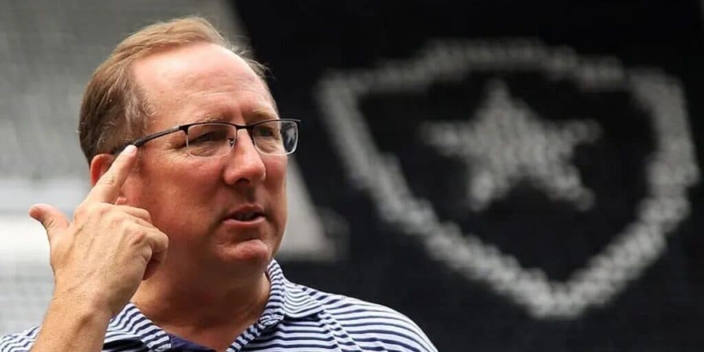 O martelo está batido, Textor já sabe: Botafogo acaba de liberar joia e sofre baixa de última hora