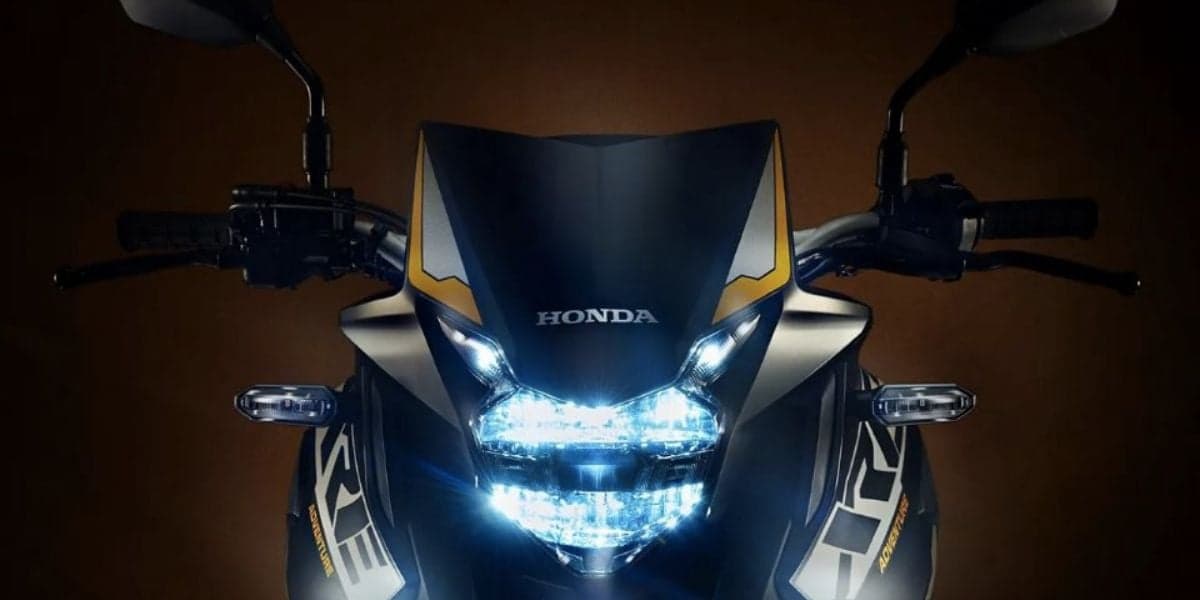 XRE 300 (Foto: Reprodução / Honda) XRE 300 (Foto: Reprodução / Honda)