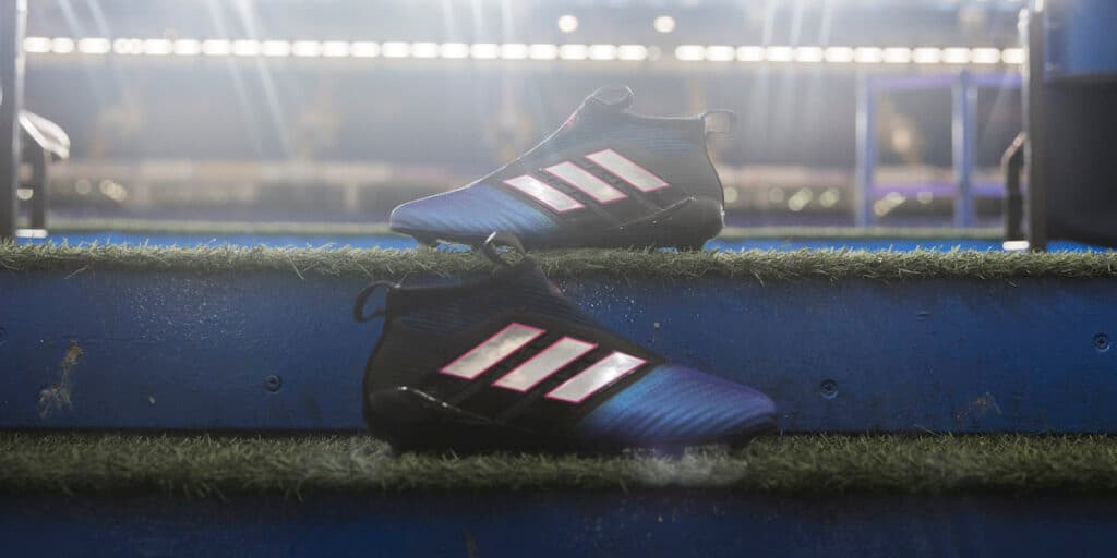 Contrato rasgado no futebol e todas as lojas fechadas: O anúncio de adeus da Adidas em país após anos