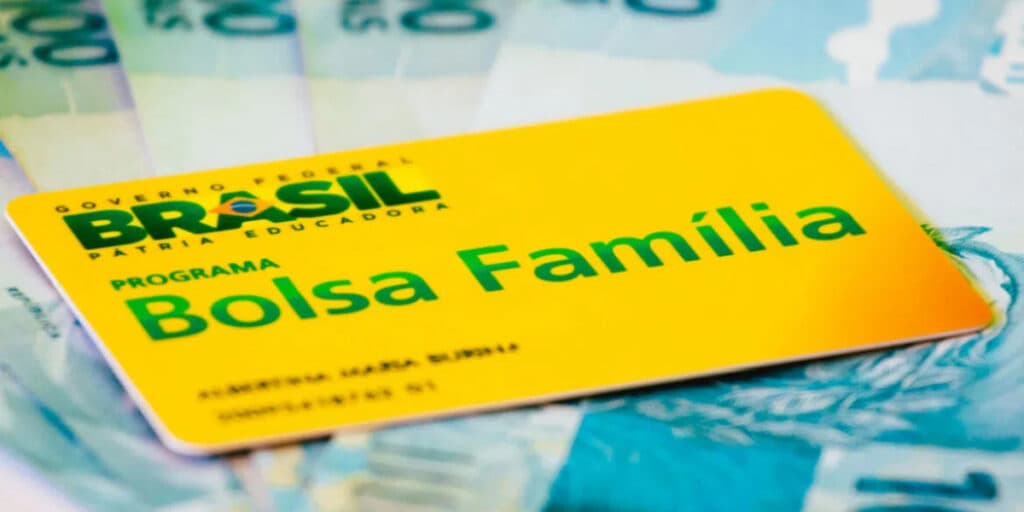 Pode comemorar: Tabela ATUALIZADA de pagamento do Bolsa Família em NOVEMBRO acaba de cair como presente