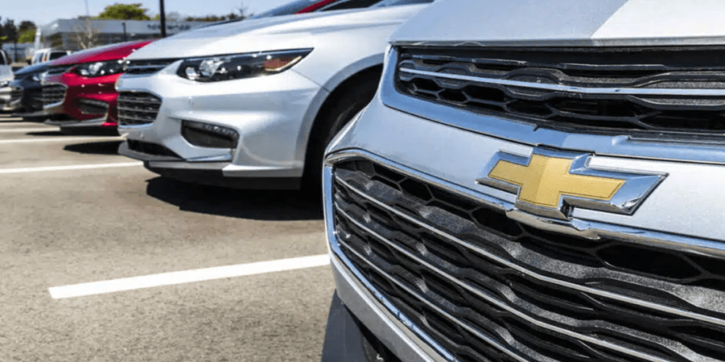 Derrubada de R$30 mil em OUTUBRO: Chevrolet passa o facão em preços de carros para milhares de brasileiros