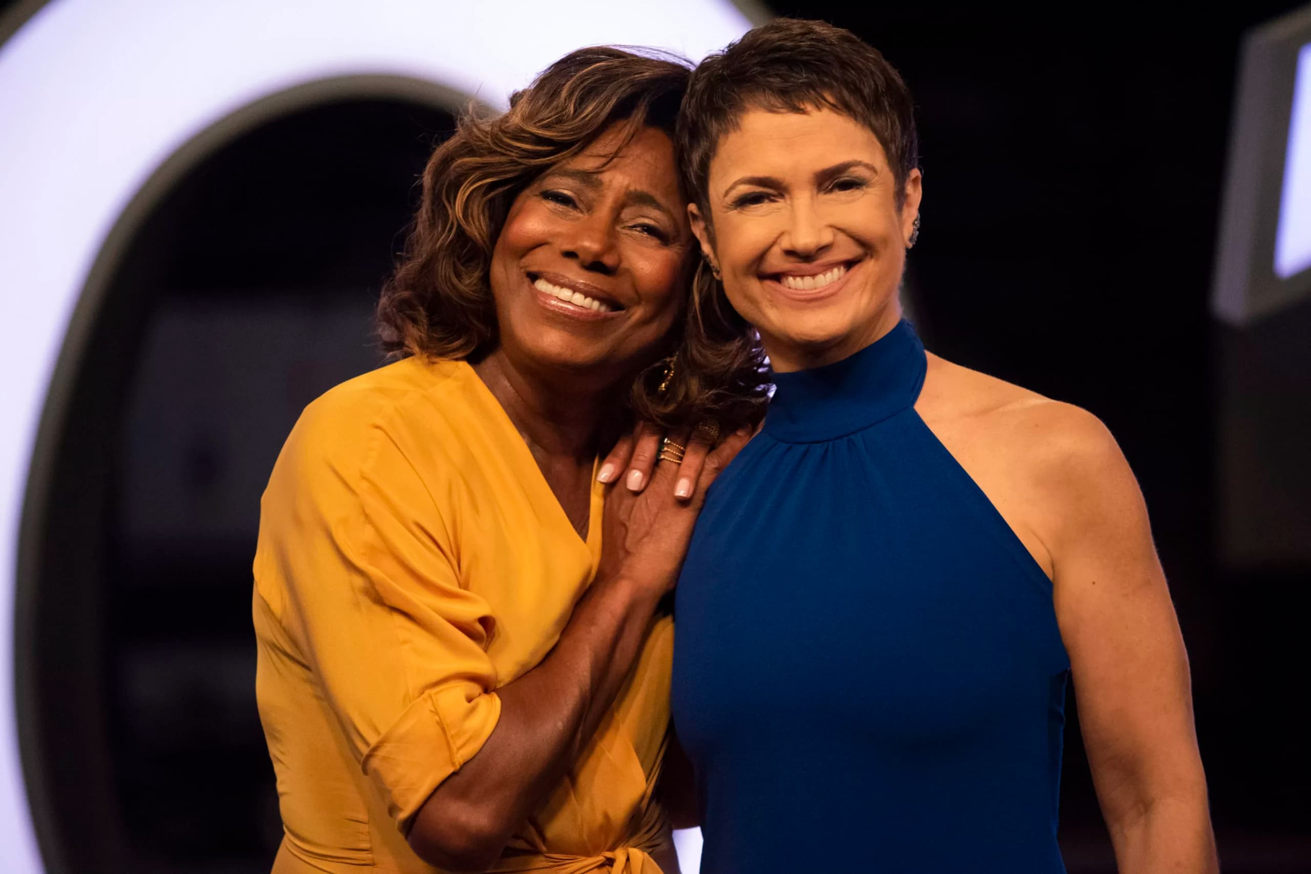 Sandra Annenberg e Glória Maria no Globo Repórter (Foto: Divulgação)