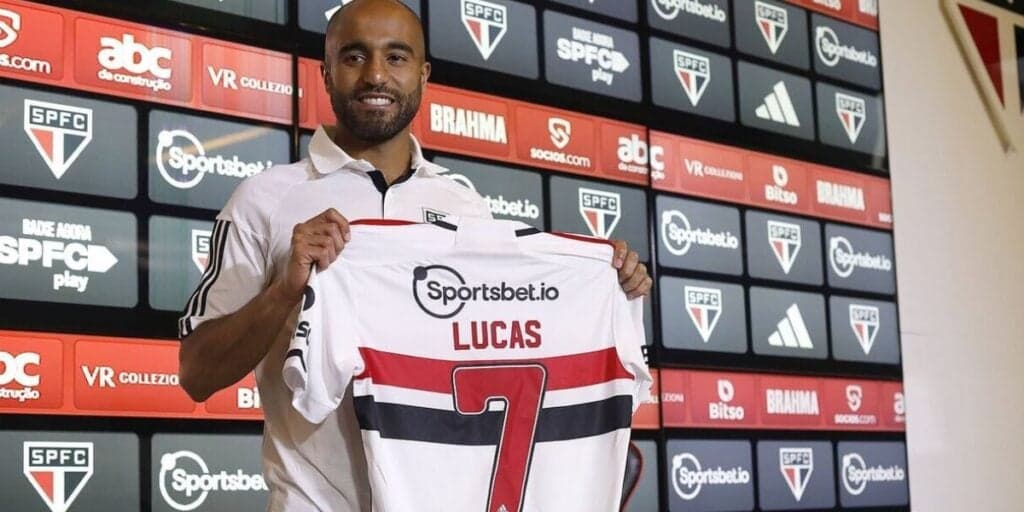 Terror de Dorival e Casares: Arábes voltam a atacar no Brasil para arrancar Lucas Moura do São Paulo