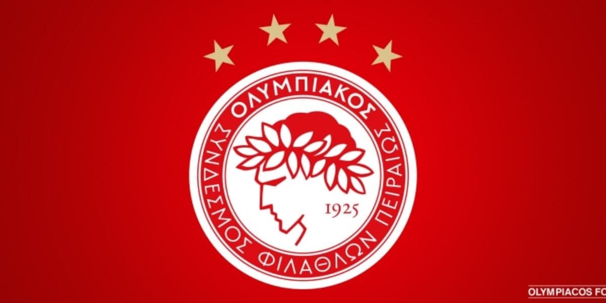 Olympiacos, da Grécia - (Foto: Internet) Olympiacos, da Grécia - (Foto: Internet)
