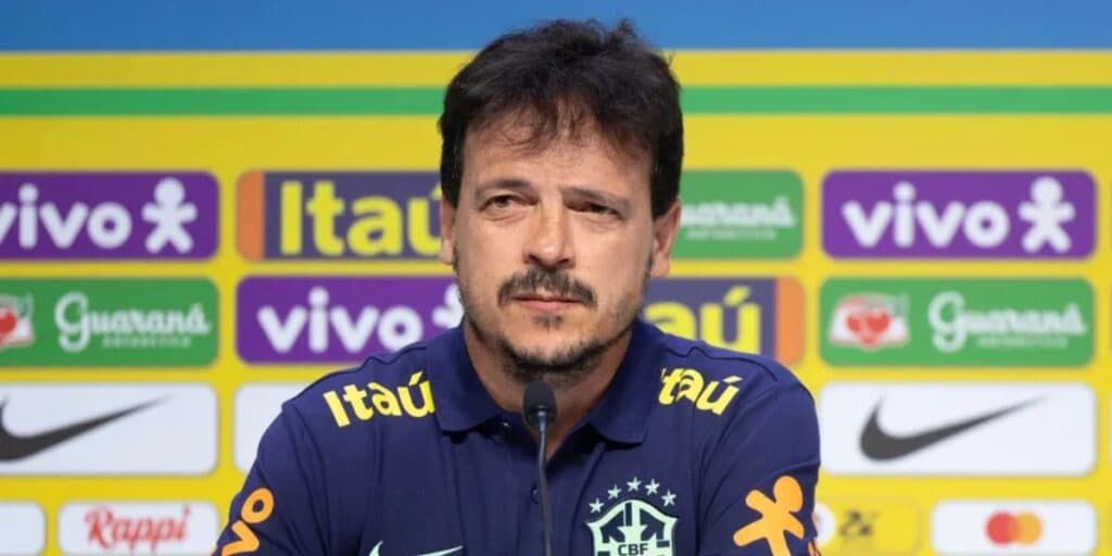 "Nunca tinha feito isso": O anúncio DECISIVO de Diniz ao confirmar pedido para voltar a gigante da série A