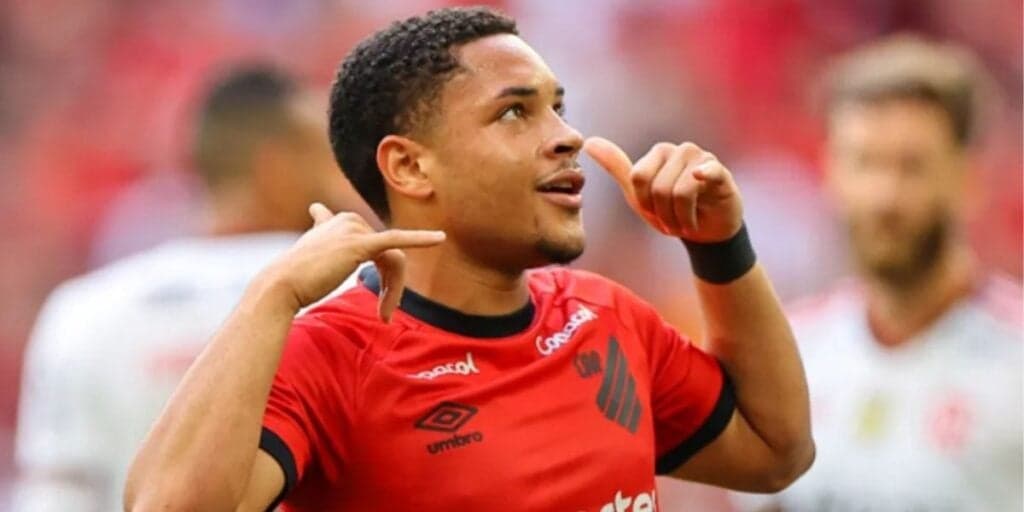 Jogador Vitor Roque - (Foto: Internet)
