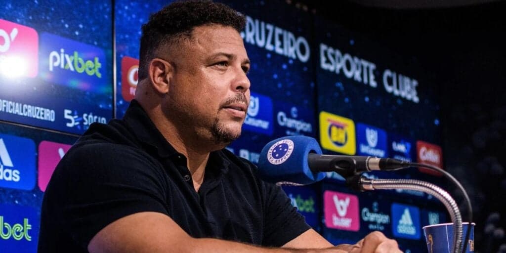 INSUSTENTÁVEL, falou isso ao vivo: Ronaldo recebe péssima notícia e gera revolta no Cruzeiro: "Tem que sair"