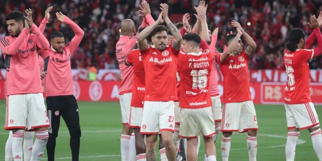 Está FORA, Coudet aos prantos: Titular de peso dá ADEUS ao Internacional e fecha contrato milionário