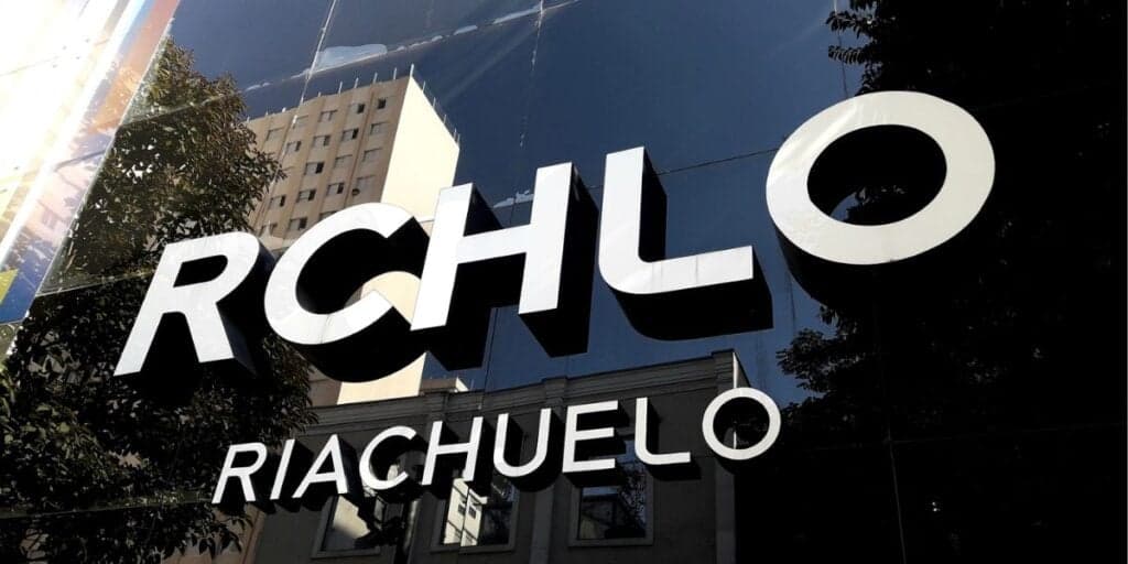 Encerramento de atividades: O fim definitivo de loja gigantesca da Riachuelo e o comunicado da rival da Renner