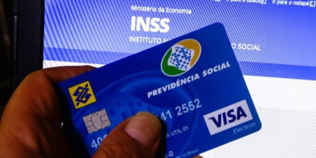 VITÓRIA do INSS: Isenção do mais temido IMPOSTO a aposentados e pensionistas cai como PRESENTE a milhares