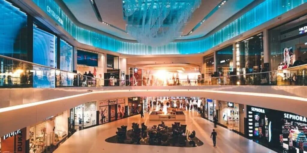 Adeus: Shoppings famosos enfrentam falência e se despedem dos clientes