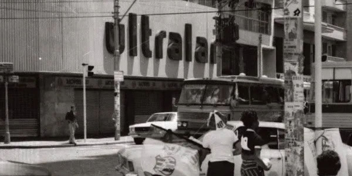 http://tvfoco.uai.com.br/wp-content/uploads/2015/05/Daniela-Mercury.jpg