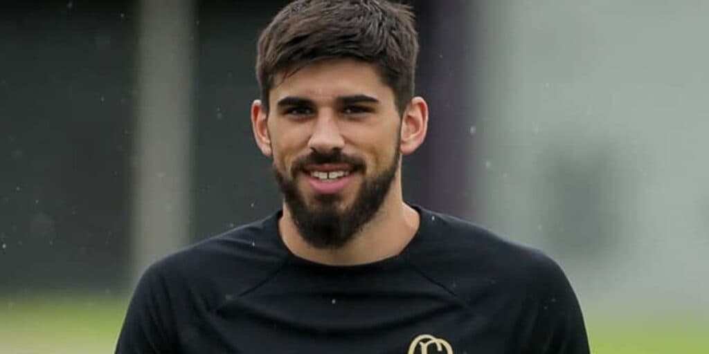 Disputado pelo Internacional e Grêmio: Bruno Méndez bate o martelo e avisa ao Corinthians onde jogará em 2024