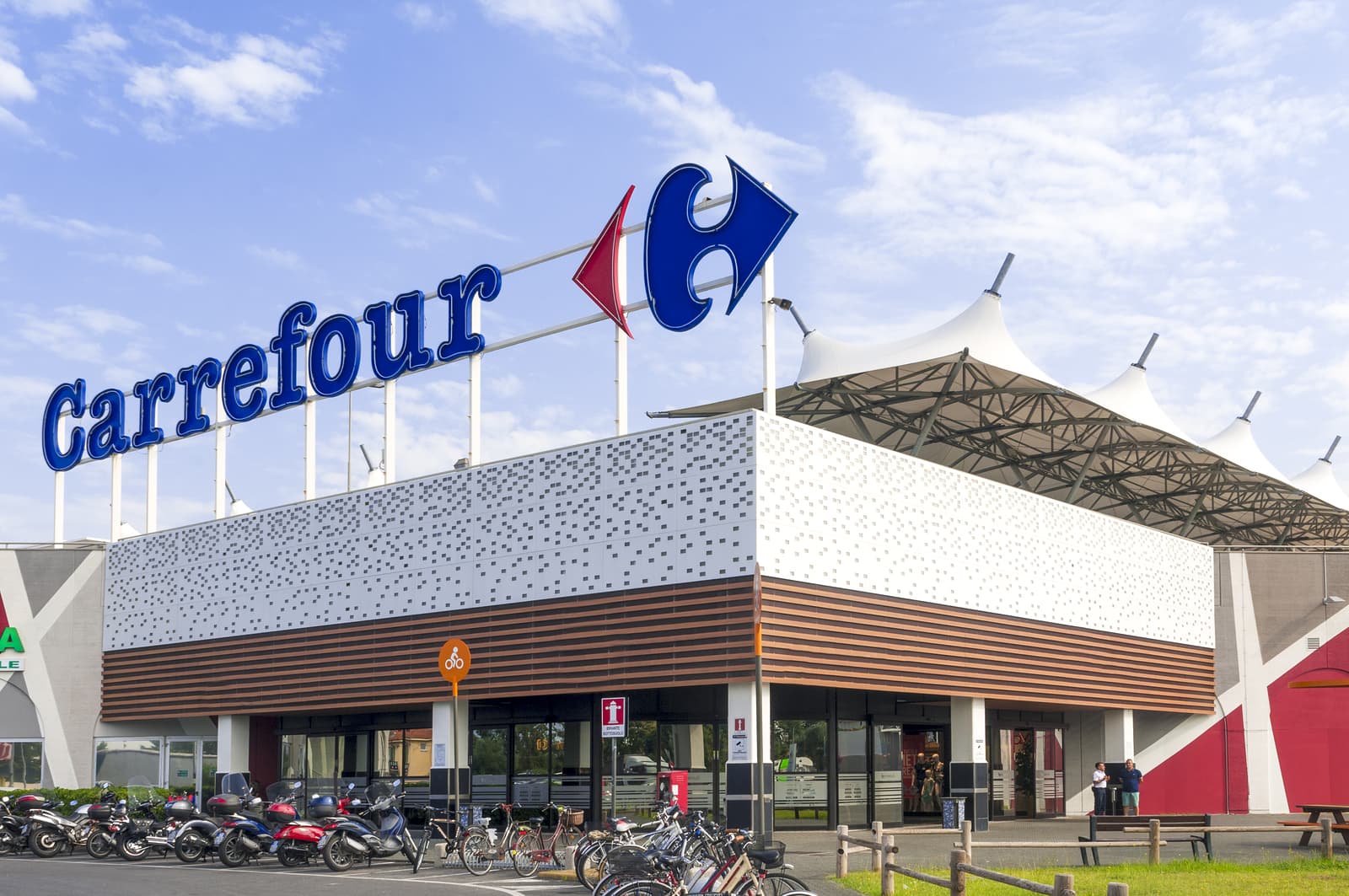 Supermercado Carrefour (Foto: Reprodução, Mercado e Consumo) Supermercado Carrefour (Foto: Reprodução, Mercado e Consumo)