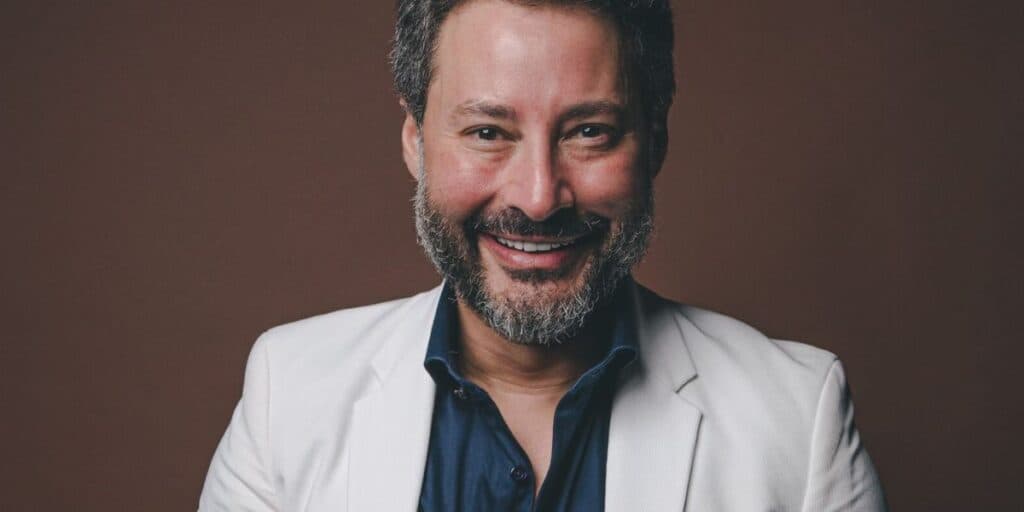 Stanley Bittar apresenta o Dr. Hair na RedeTV!