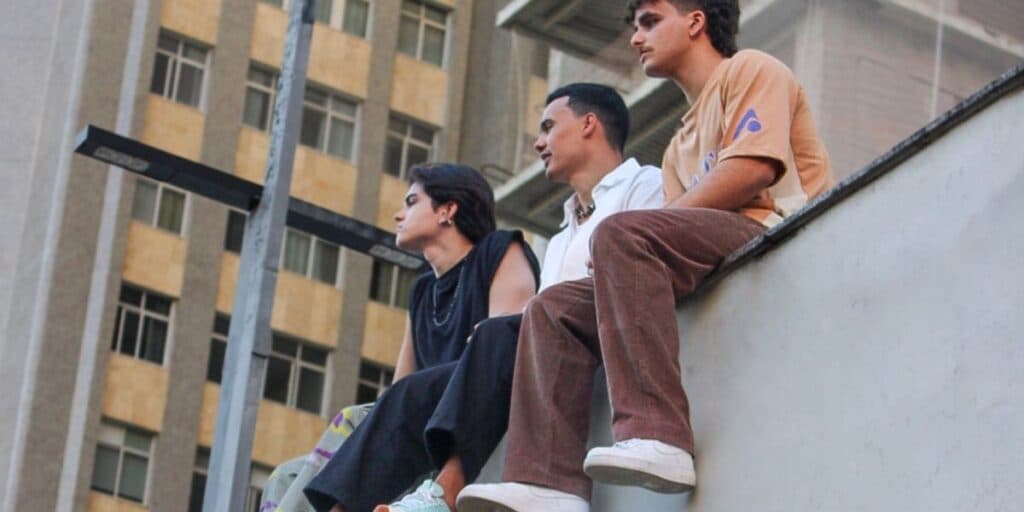 CTRL X aborda as complexidades do amor desfeito em 'NÃO MEREÇO SEU PERDÃO