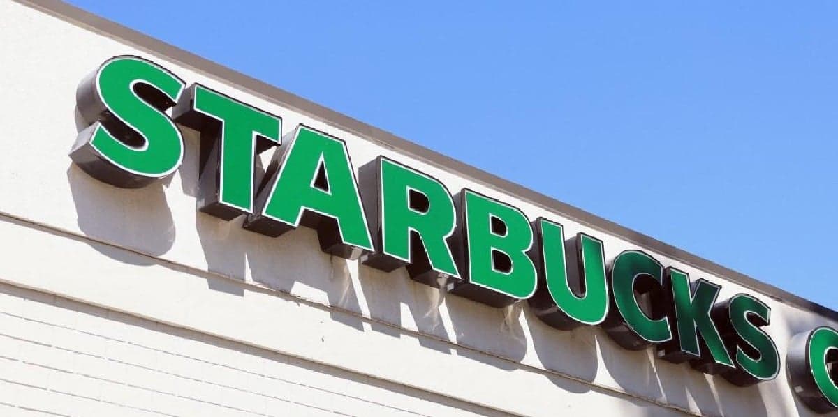 Starbucks (Foto: Reprodução/ Internet) Starbucks (Foto: Reprodução/ Internet)