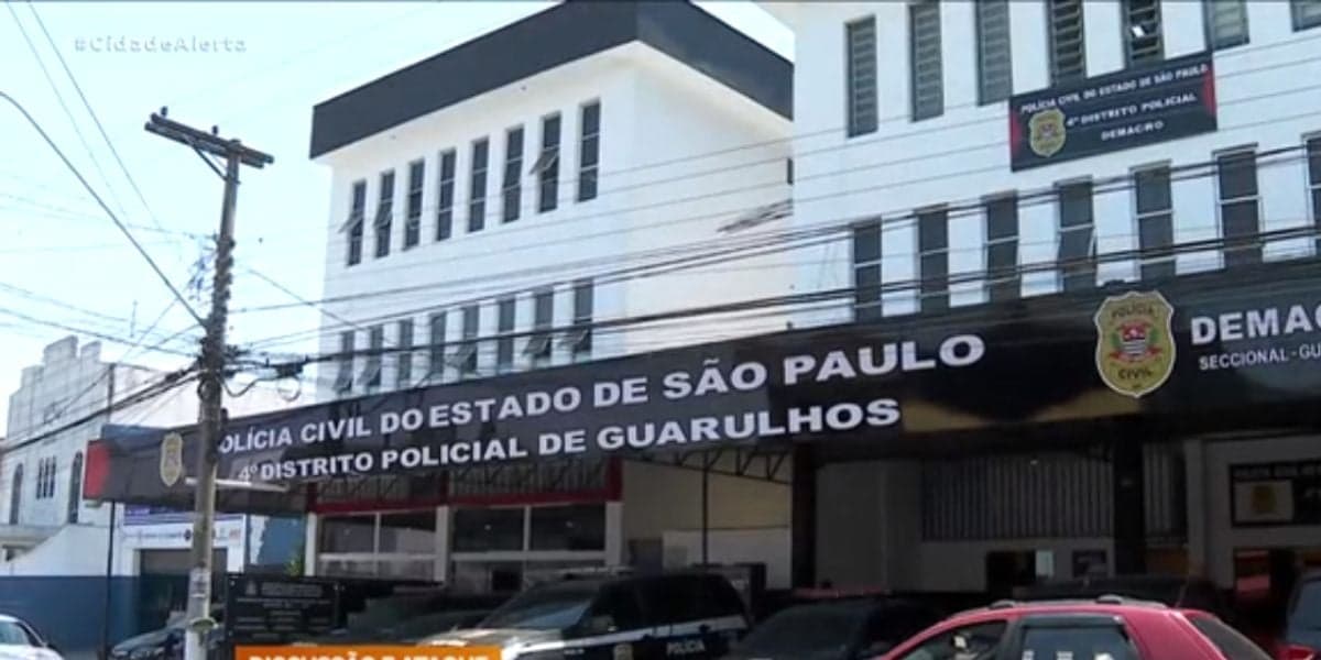 http://tvfoco.uai.com.br/wp-content/uploads/2015/05/Daniela-Mercury.jpg
