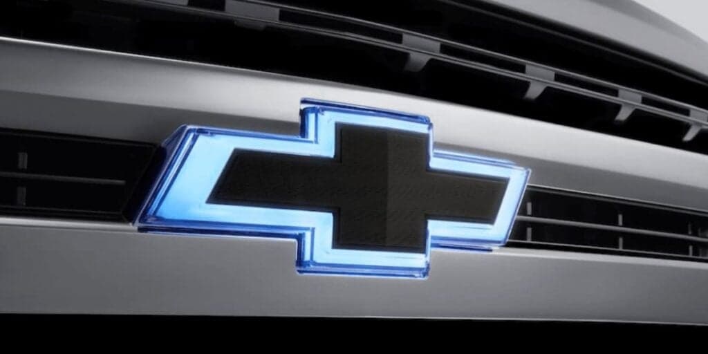 Retorno TRIUNFAL: Chevrolet se arma, volta do Monza ao Brasil vira notícia e deixa motoristas eufóricos