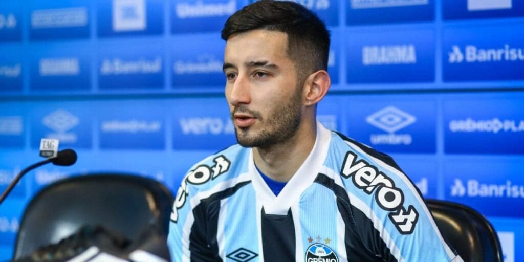 Mathías Villasanti poderá dar adeus ao Grêmio (Foto: Reprodução / Internet)