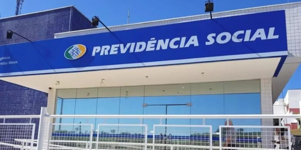 Revisão e pagamento IMEDIATO: MELHOR notícia do INSS chega como presente a milhares de aposentados HOJE (13)