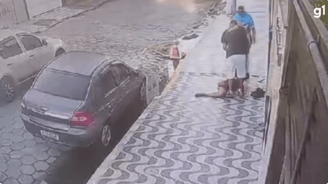 Homem é espancado até a morte por conta de acusação de estupro (Foto: Divulgação)